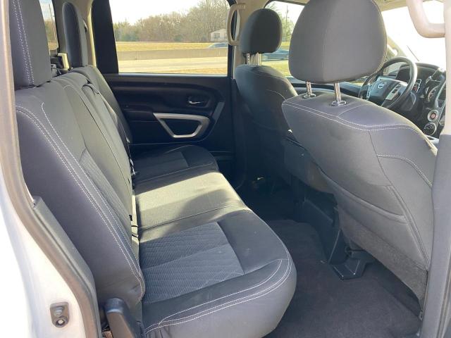 1N6BA1F30HN571027 Nissan TITAN XD S