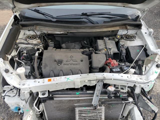 JA4AD3A33LZ020790 Mitsubishi Outlander Se