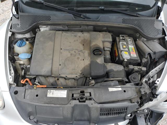 3VWFP7AT3EM624092 Volkswagen Beetle