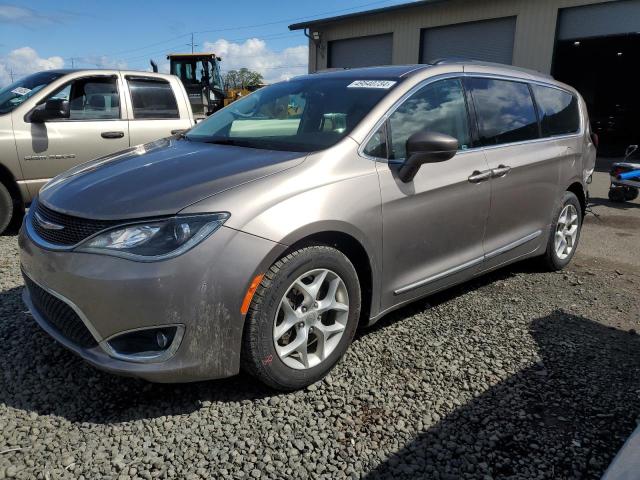 2017 Chrysler Pacifica Touring L მანქანა იყიდება აუქციონზე, vin: 2C4RC1BG3HR628683, აუქციონის ნომერი: 49540734