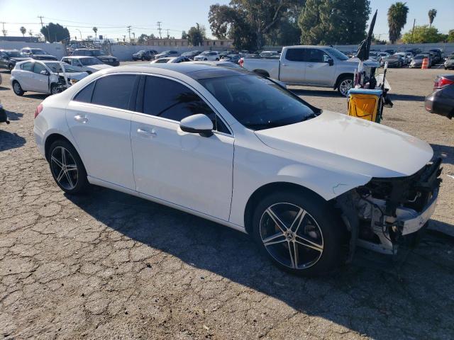 WDD3G4EB9KW032445 Mercedes-Benz A 220