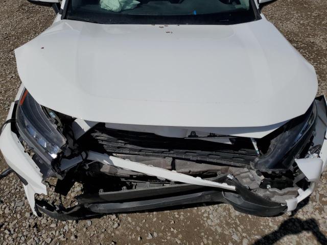 2T3G1RFVXNC266715 Toyota RAV4 LE