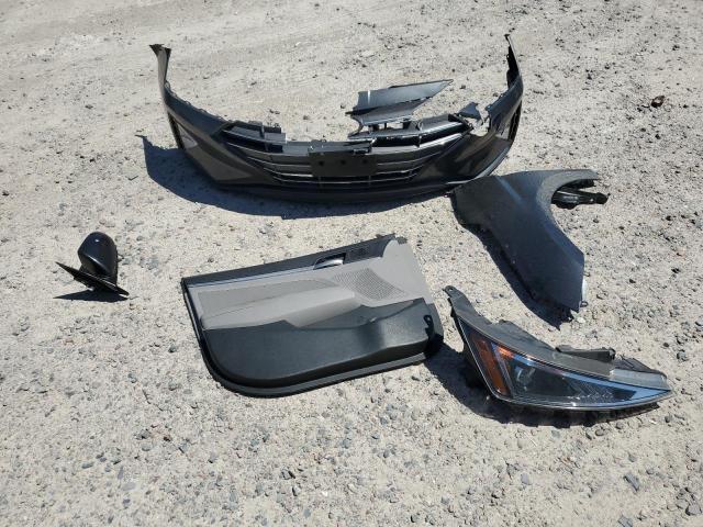 5NPD84LF2LH556559 Hyundai ELANTRA SEL
