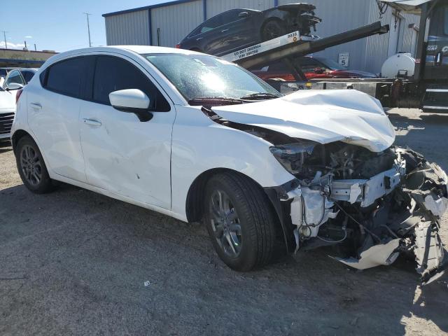 3MYDLBJV2LY703237 Toyota YARIS LE