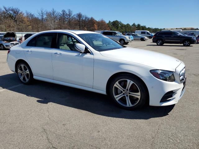 WDDZF4KB1HA261774 Mercedes-Benz E 300 4matic