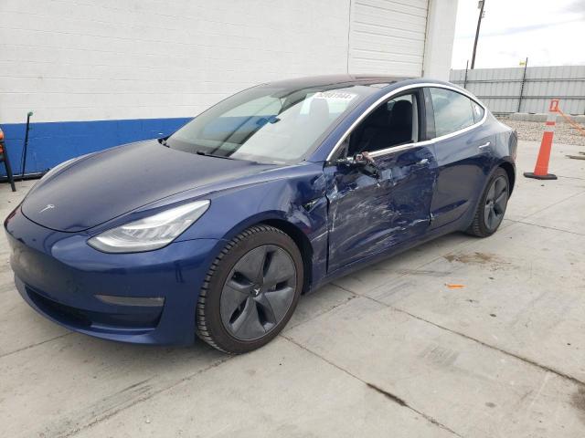 52881944 :رقم المزاد ، 5YJ3E1EB9JF064720 vin ، 2018 Tesla Model 3 مزاد بيع