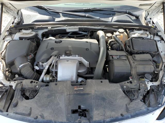 W04GV8SX7J1062381 Buick Regal Tourx Essence