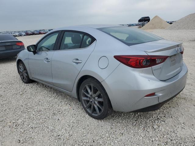 3MZBN1V35JM207885 Mazda 3 TOURING