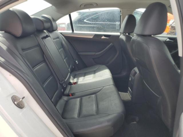 3VWDB7AJ2HM397017 Volkswagen JETTA SE