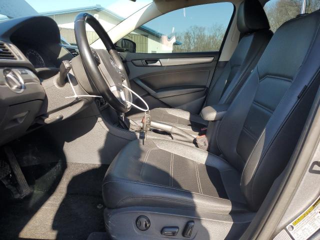 1VWBV7A34FC084985 Volkswagen PASSAT SE