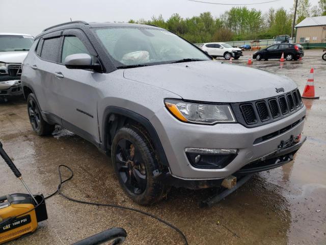 3C4NJDBB2JT313967 Jeep Compass Latitude