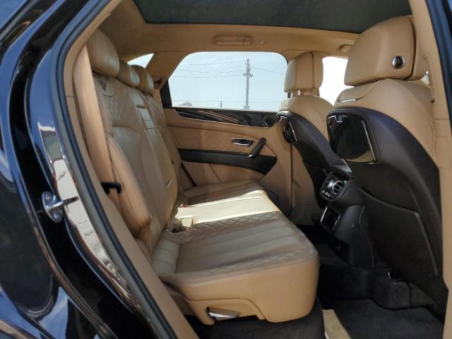 SJAAC2ZV4HC015179 Bentley Bentayga