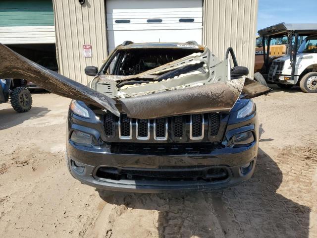 1C4PJMCB8HW557764 Jeep Cherokee Latitude