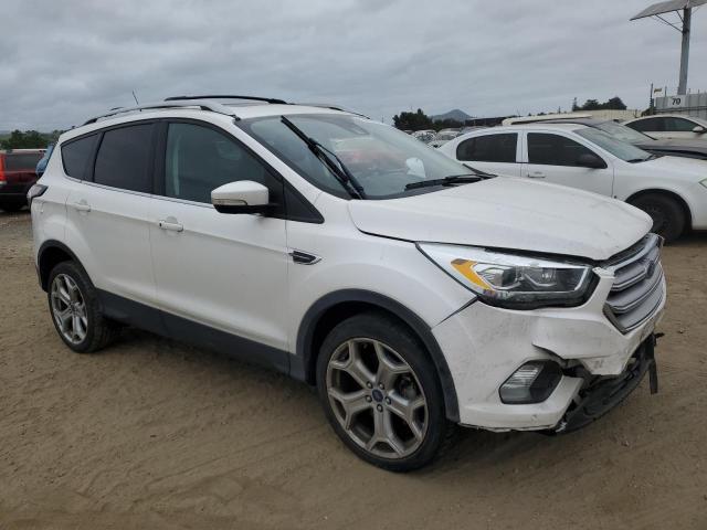 1FMCU9J99HUA15261 Ford Escape Titanium