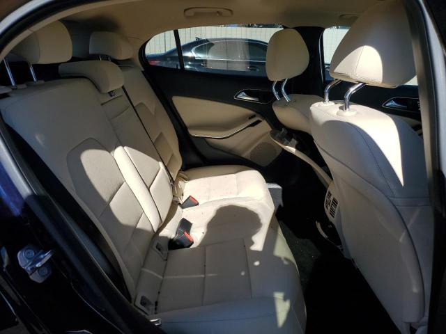 WDCTG4EB6KU000911 Mercedes-Benz GLA 250