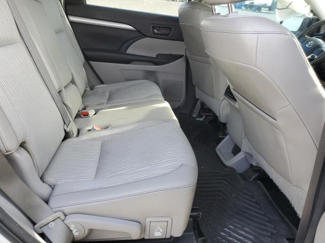 5TDZKRFH6FS102699 Toyota Highlander Le