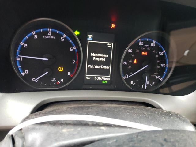 2T3RFREV8JW847506 Toyota Rav4 Adventure