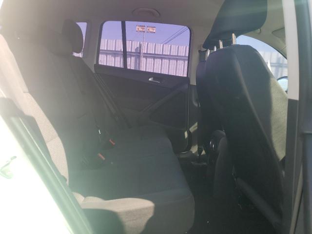 WVGAV3AX6EW032566 Volkswagen TIGUAN S