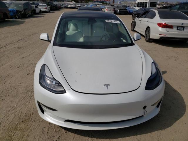 5YJ3E1EB2NF239444 Tesla 2022