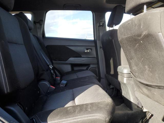 JA4AZ3A3XJZ030019 Mitsubishi Outlander Se