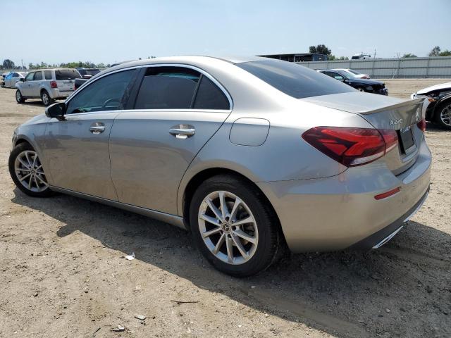 WDD3G4EB0LW037406 Mercedes-Benz A 220