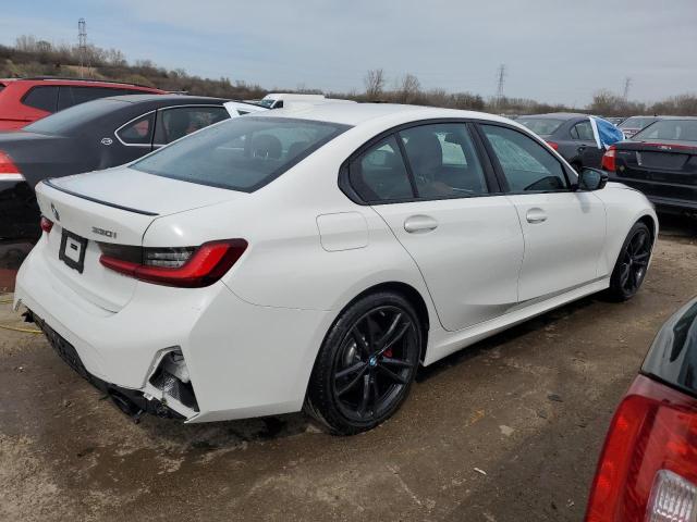 3MW89FF01R8E03133 BMW 330XI
