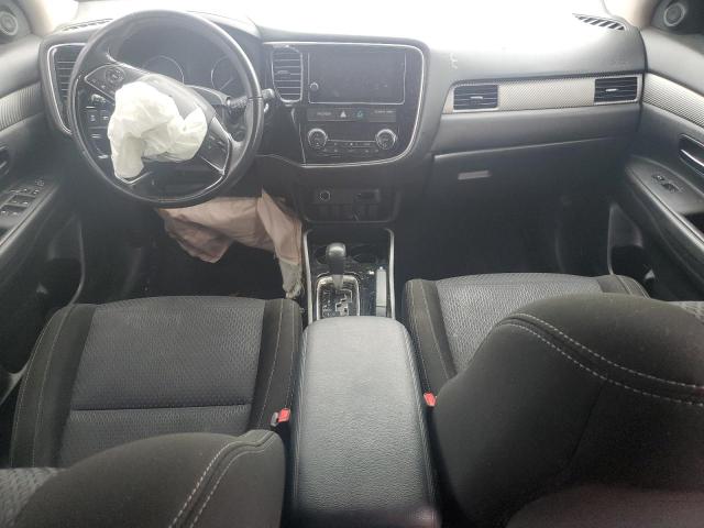JA4AD3A3XJZ054870 Mitsubishi Outlander Se
