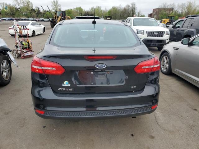 1FADP3F25JL306396 Ford FOCUS SE