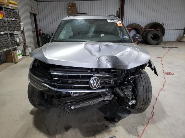 3VVCB7AX1PM058641 Volkswagen Tiguan Se R-line Black