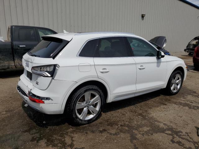 WA1BNAFY0J2081868 Audi Q5 Premium Plus
