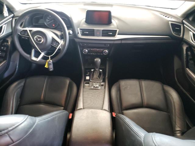 3MZBN1L30JM193154 Mazda 3 TOURING