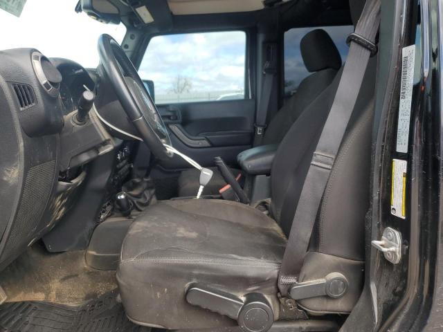 1C4BJWDG8GL348525 Jeep Wrangler Unlimited Sport