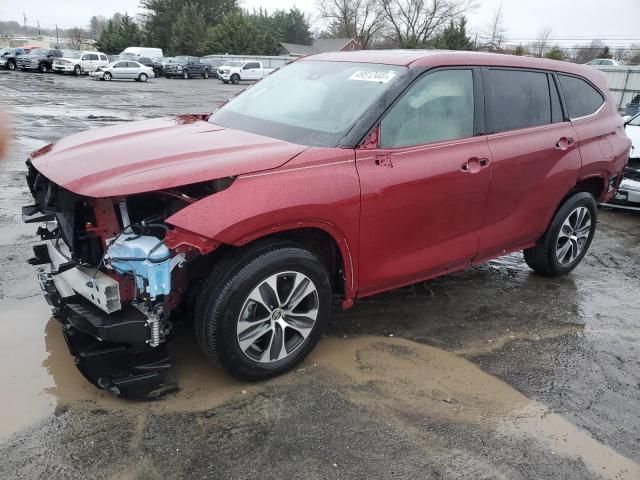Auction sale of the 2021 Toyota Highlander Xle, vin: 5TDGZRBH2MS532851, lot number: 49512444