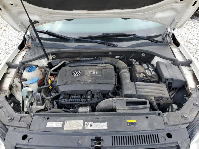 1VWBT7A37FC025726 Volkswagen PASSAT SE