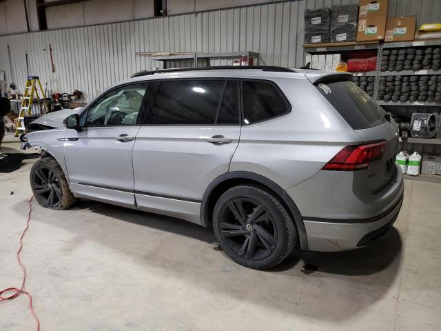 3VVCB7AX1PM058641 Volkswagen Tiguan Se R-line Black