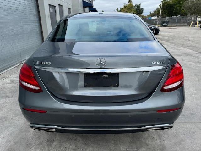 WDDZF4KB5KA510570 Mercedes-Benz E 300 4matic