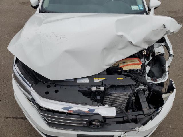 1VWSA7A3XNC005975 Volkswagen PASSAT SE