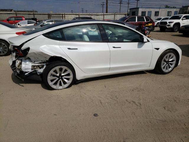 5YJ3E1EB2NF239444 Tesla 2022