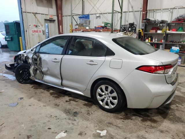 5YFEPMAE4NP383697 Toyota COROLLA LE