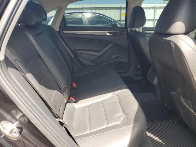 1VWAA7A31JC051216 Volkswagen PASSAT S