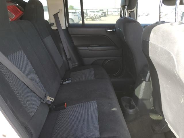 1C4NJRFB7GD630911 Jeep Patriot Latitude