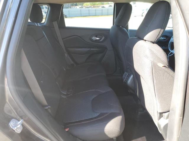 1C4PJMCS3HW520931 Jeep Cherokee Latitude