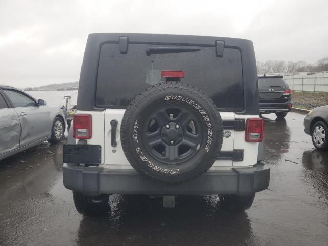 1C4BJWDG5GL146757 Jeep Wrangler Unlimited Sport