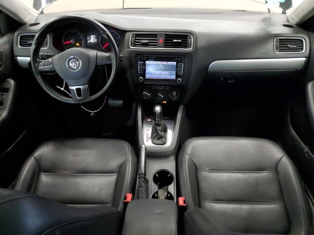 3VWD17AJ2EM373461 Volkswagen JETTA SE