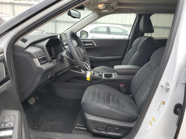 JA4J4VA88RZ015780 Mitsubishi Outlander Se