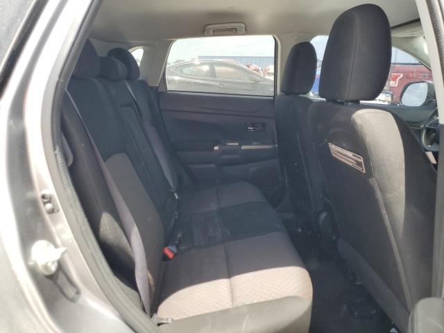 JA4AP3AU9JU006516 Mitsubishi Outlander Sport Es