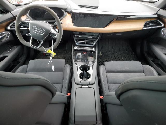 WAUFJBFW8N7010155 Audi E-tron Gt Premium Plus