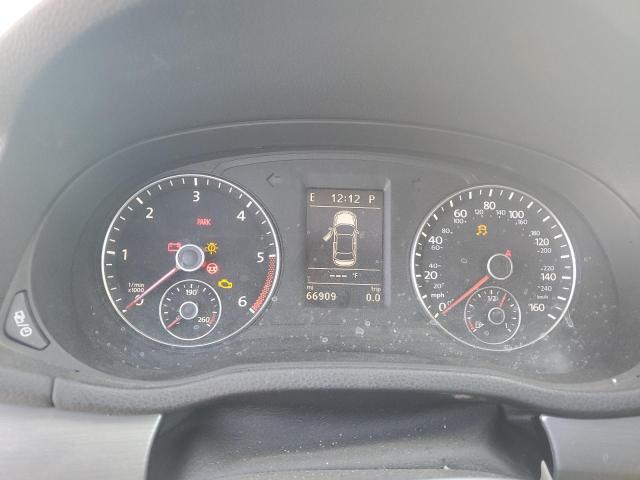 1VWBV7A38FC050533 Volkswagen PASSAT SE