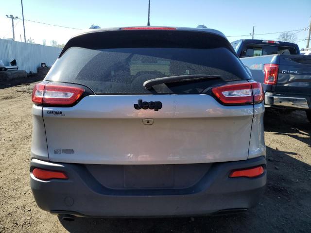1C4PJLCB4JD587324 Jeep Cherokee Latitude