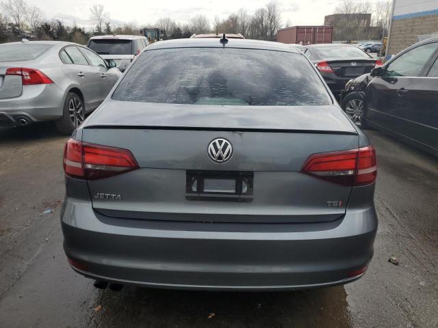3VWD17AJ2GM330693 Volkswagen Jetta Sport